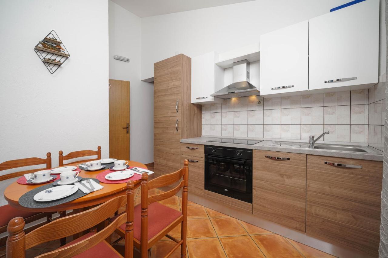 Apartments Markunovic Vodice Esterno foto